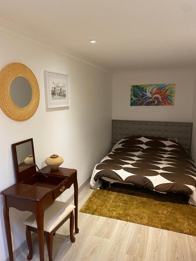 Cosy, Charming Apartment With Courtyard ปารีส ภายนอก รูปภาพ